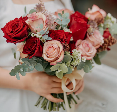 Natural & Free-Form Bridal Bouquet