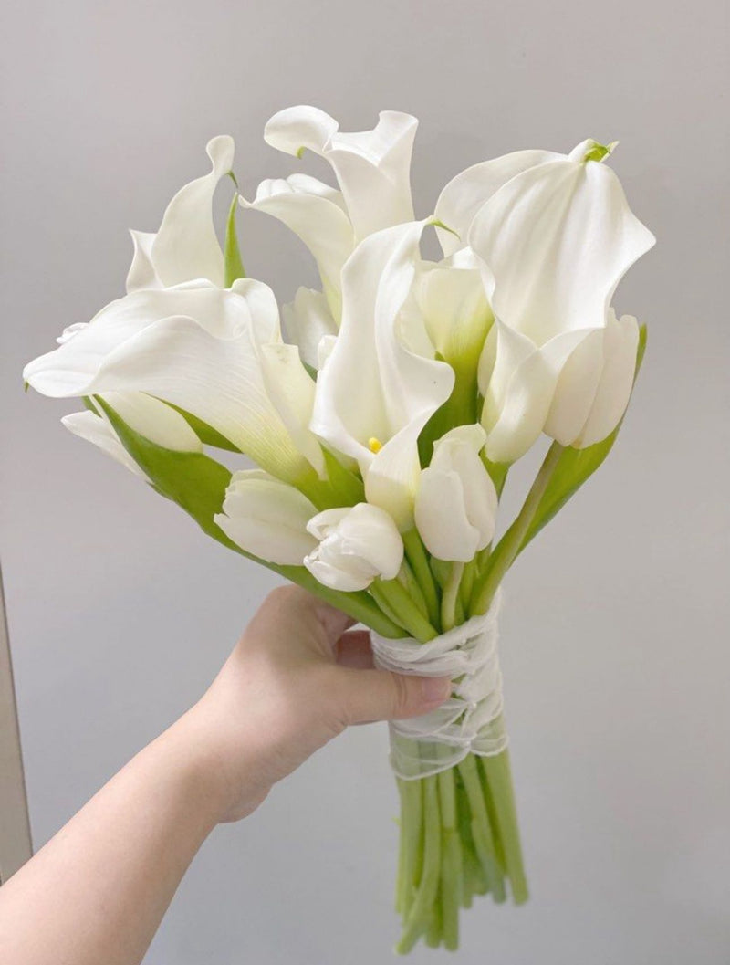 Hand Tied Calla Lilies Bridal Bouquet - Korean Style