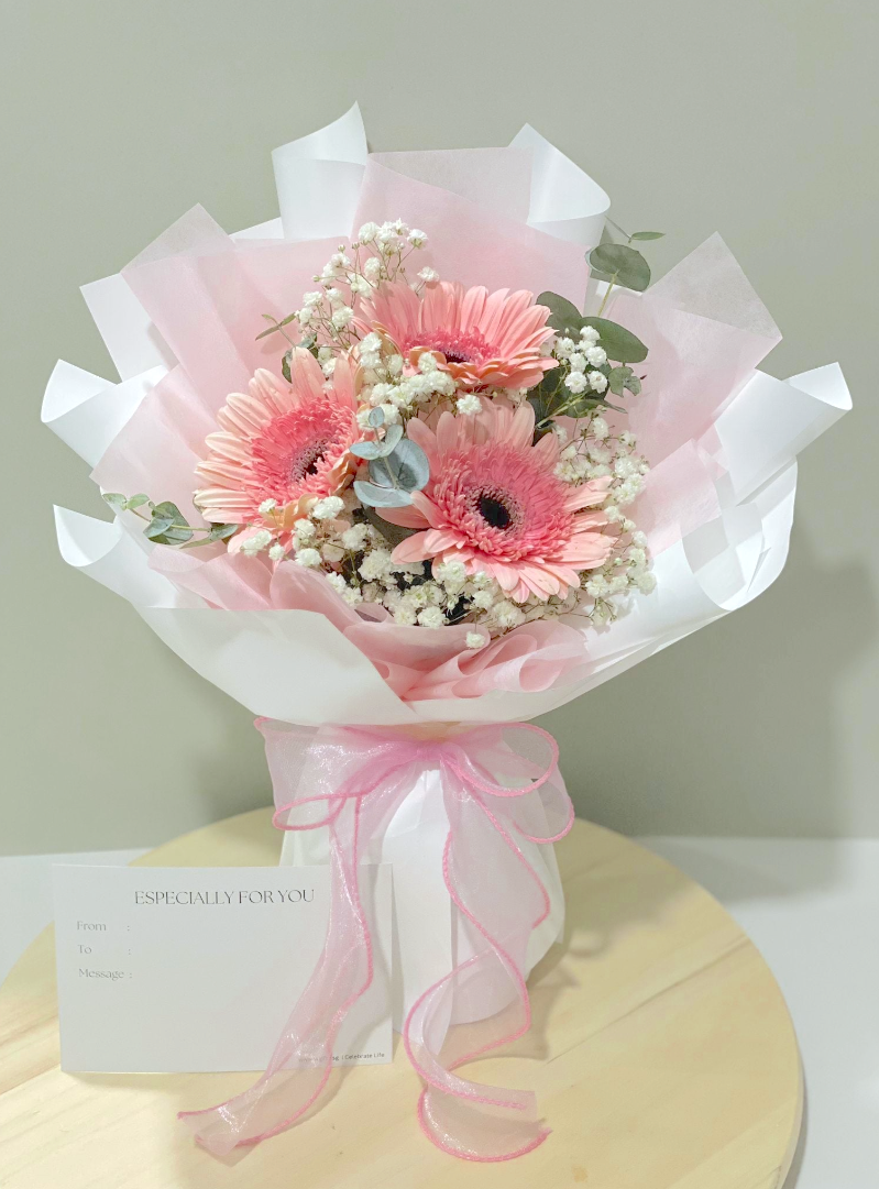 Classic Gerbera-Daisy Bouquet