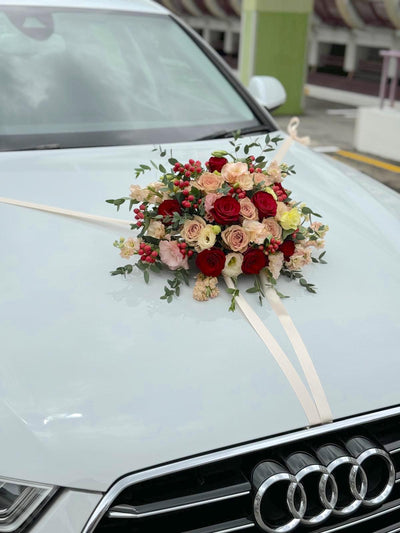 Contemporary Wedding Car - Intimate