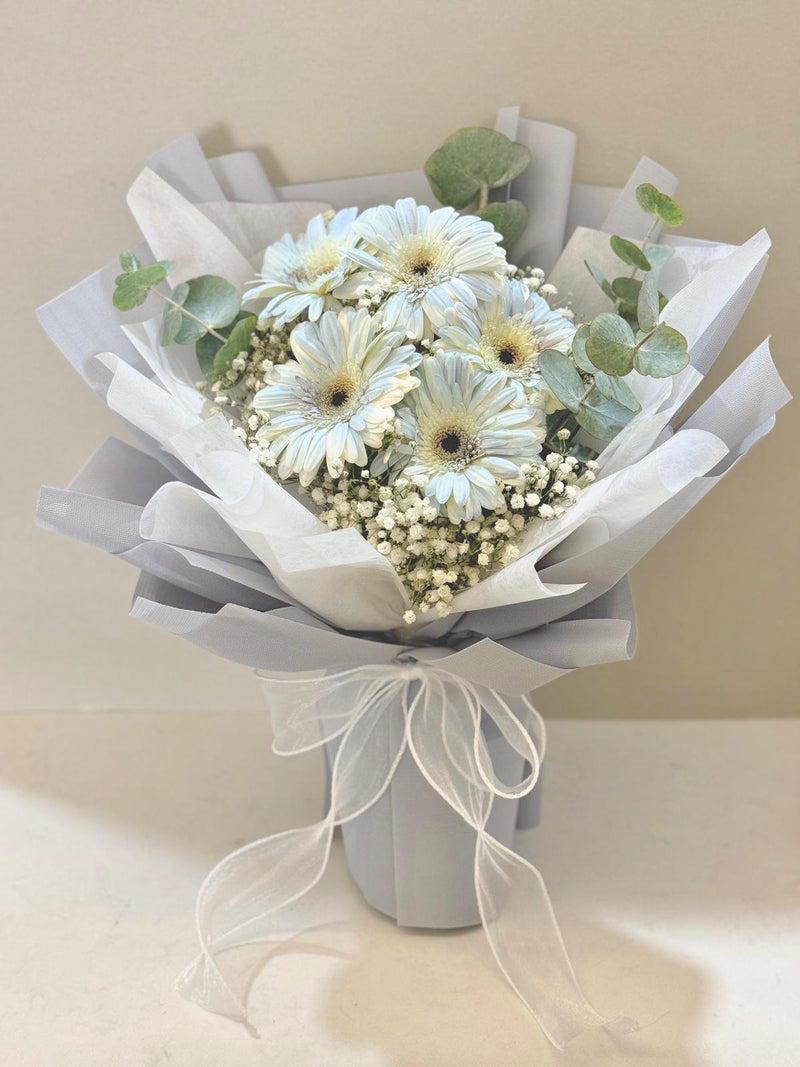 Signature Gerbera Daisy Bouquet - Belle