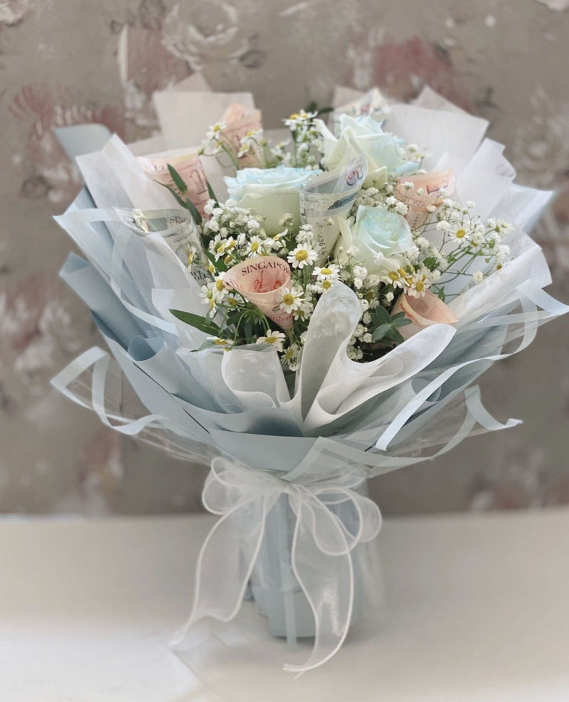 Money Bouquet - Icy Blue Roses