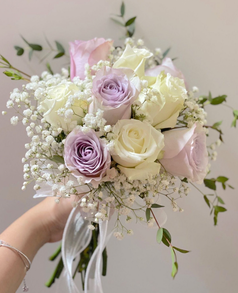 Hand Tied Mixed Roses Bridal Bouquet - Classic Style