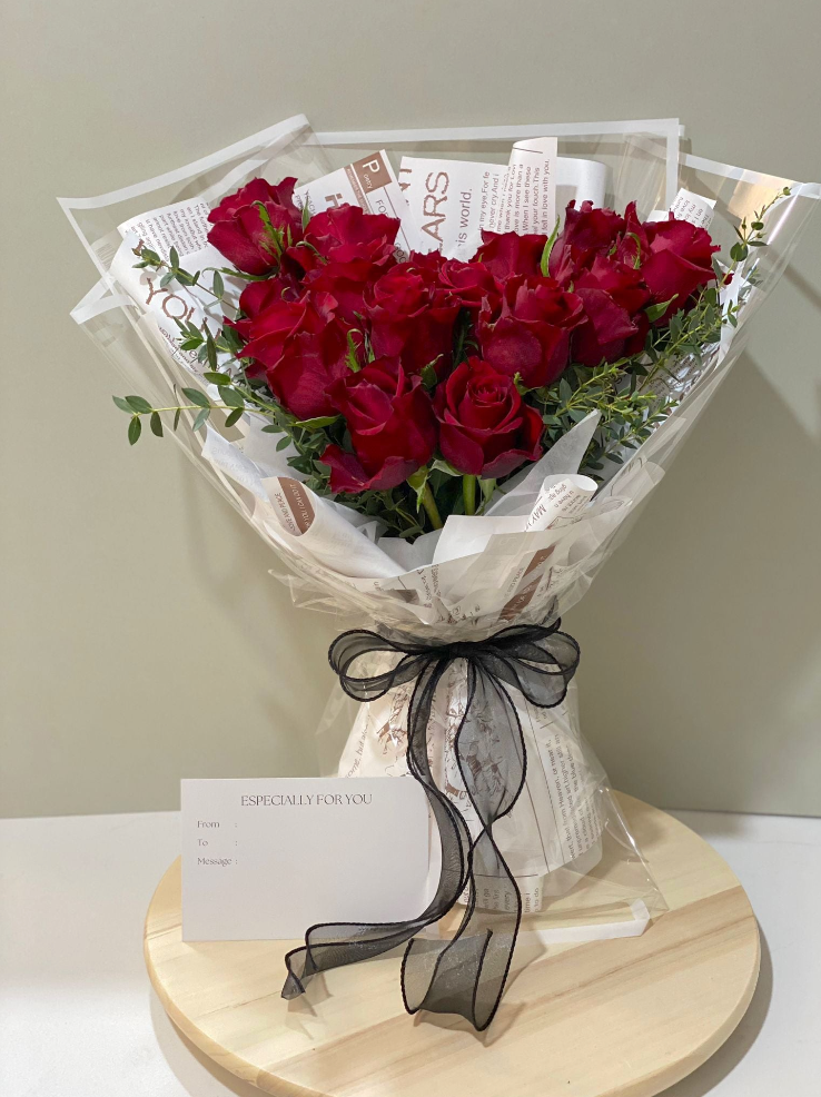 Romance Roses Bouquet - Heart