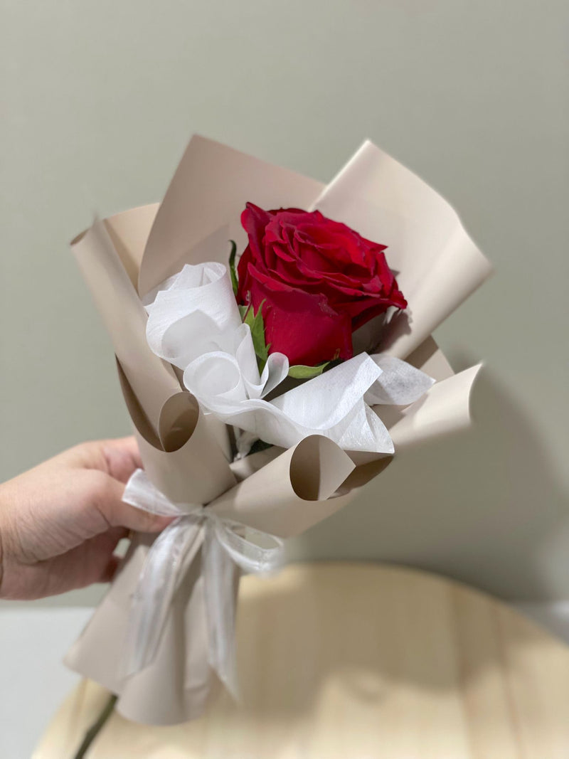 Single Rose Bouquet