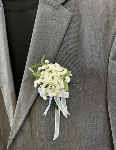 Signature Classic Boutonniere