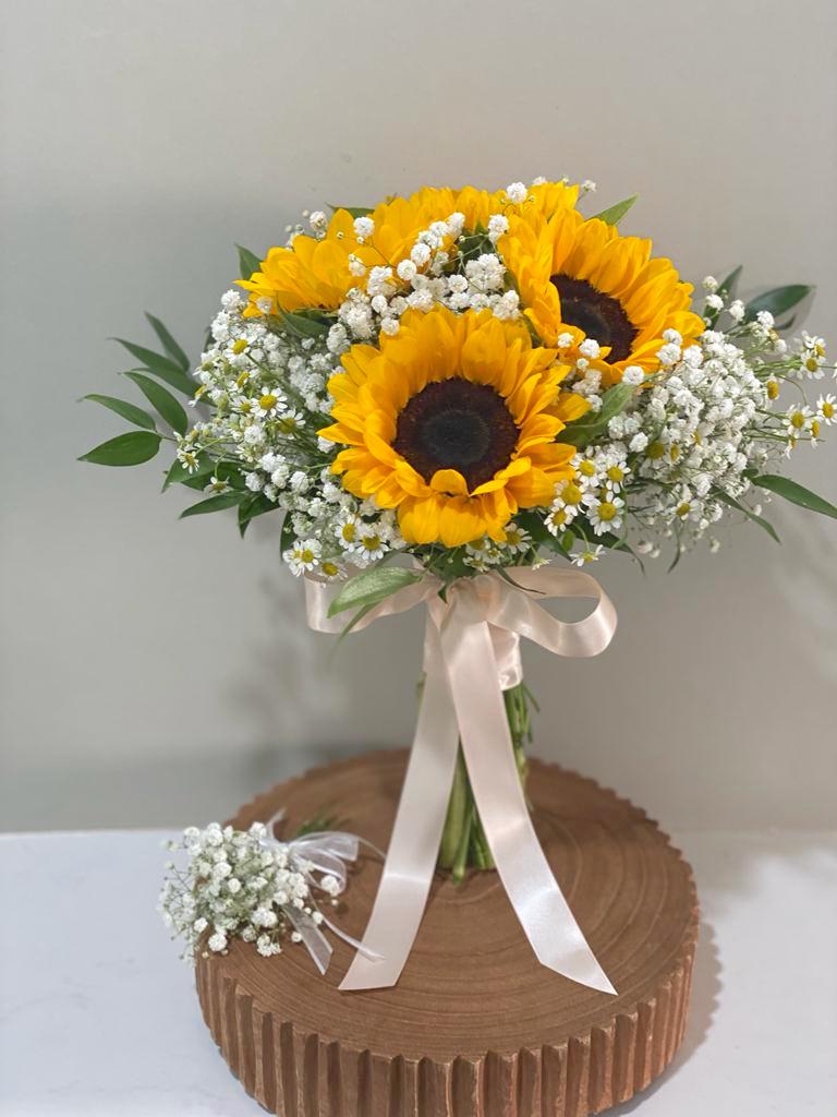 Sunflower Bridal Bouquet Package - Classic style