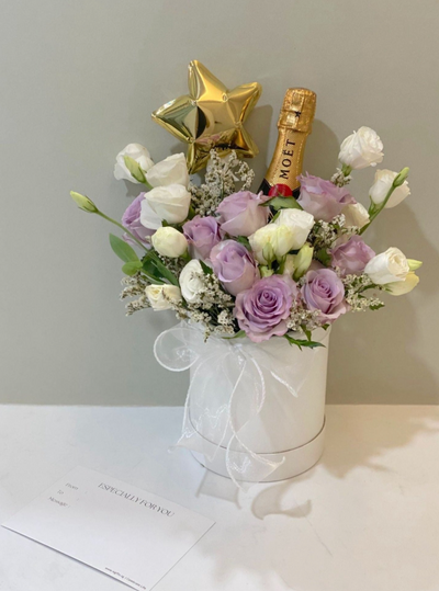 Deluxe Surprise Bloom Box - Champagne