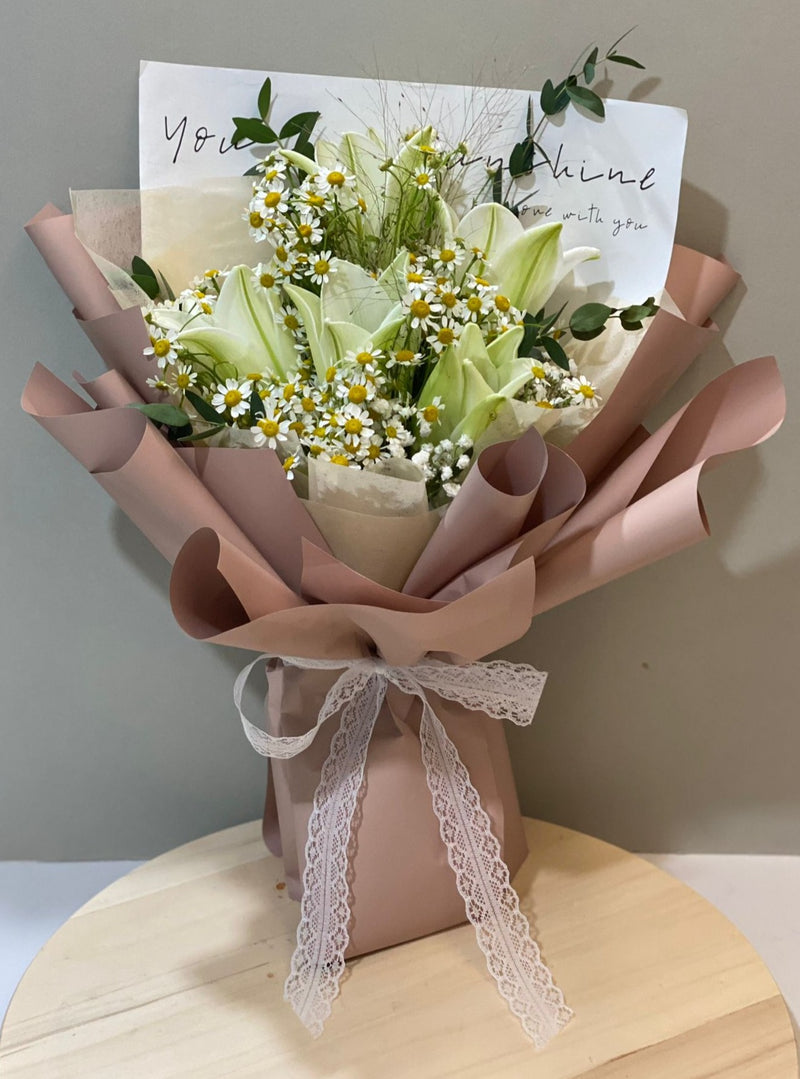 Signature Trumpet White Lilies Bouquet