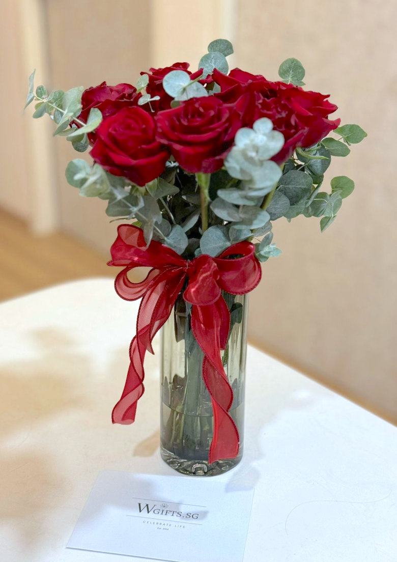 Vase Arrangement - Roses