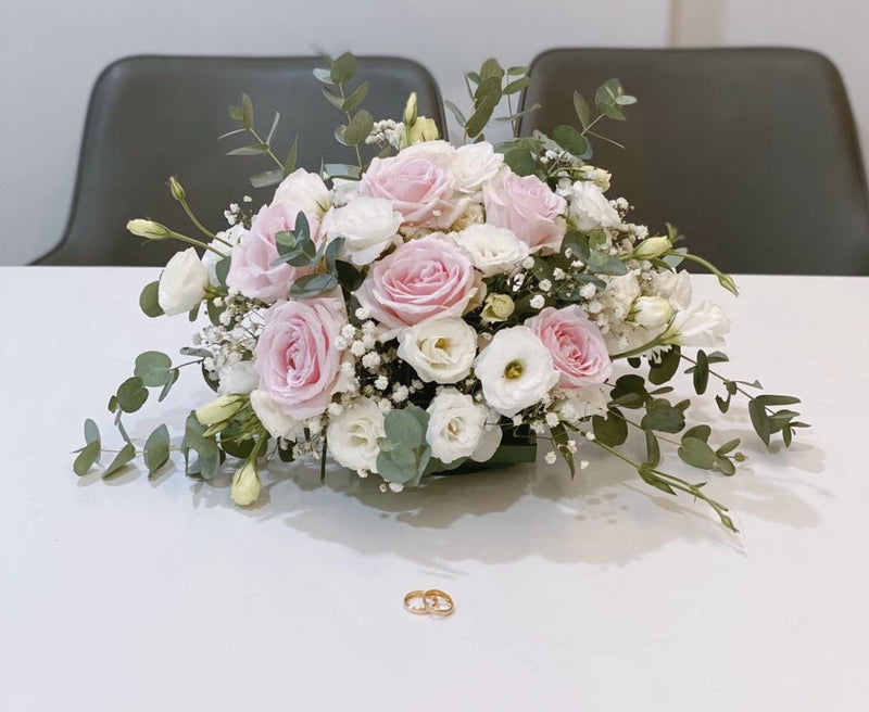 Classic Wedding Flower Centrepieces (Pink)