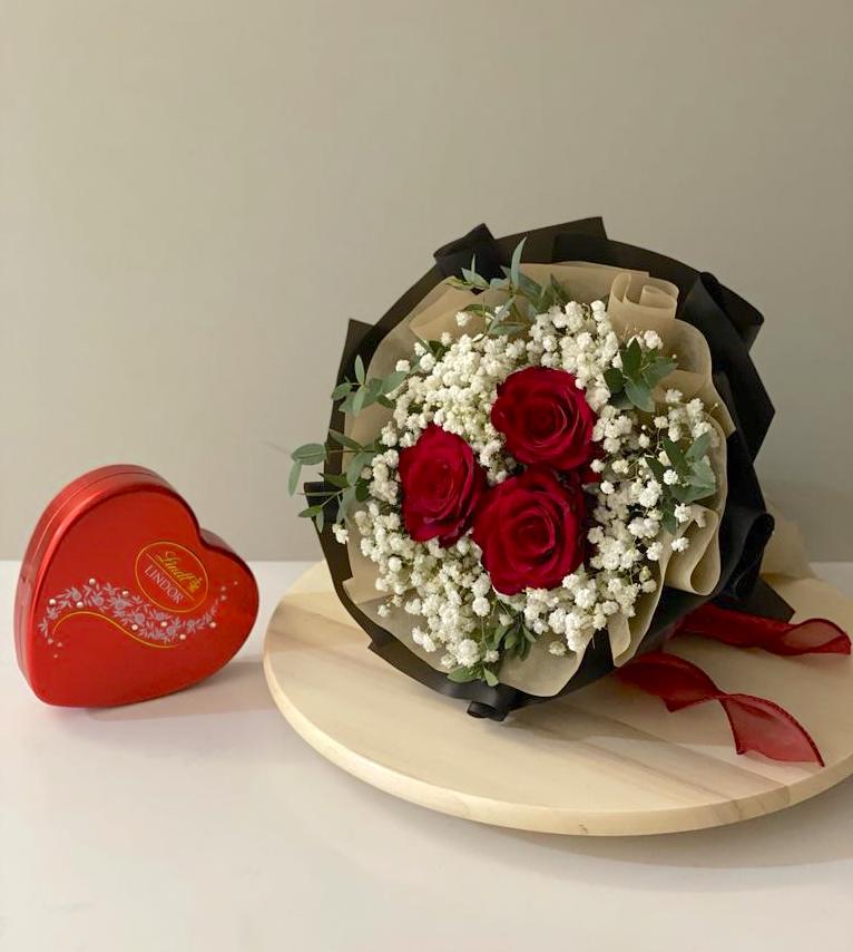 Flowers & Chocolate - Lindt