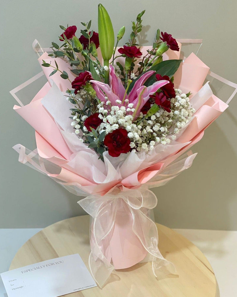 Classic Pink Lily Bouquet - Beauty